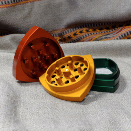 4-part-Grinder, Red/Orange/Green/Green