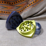 4-part-Grinder, Steelblue/Limegreen